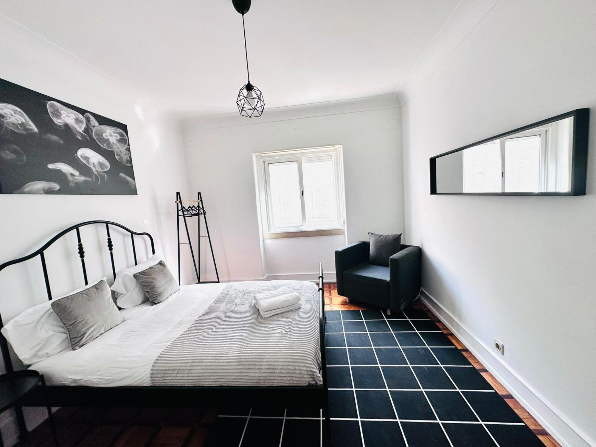 Hostel Rooms, Location For Tourists