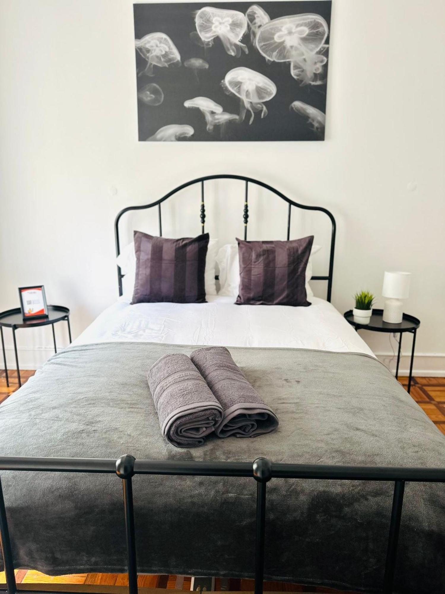 Rooms, Location For Tourists * Lisbon