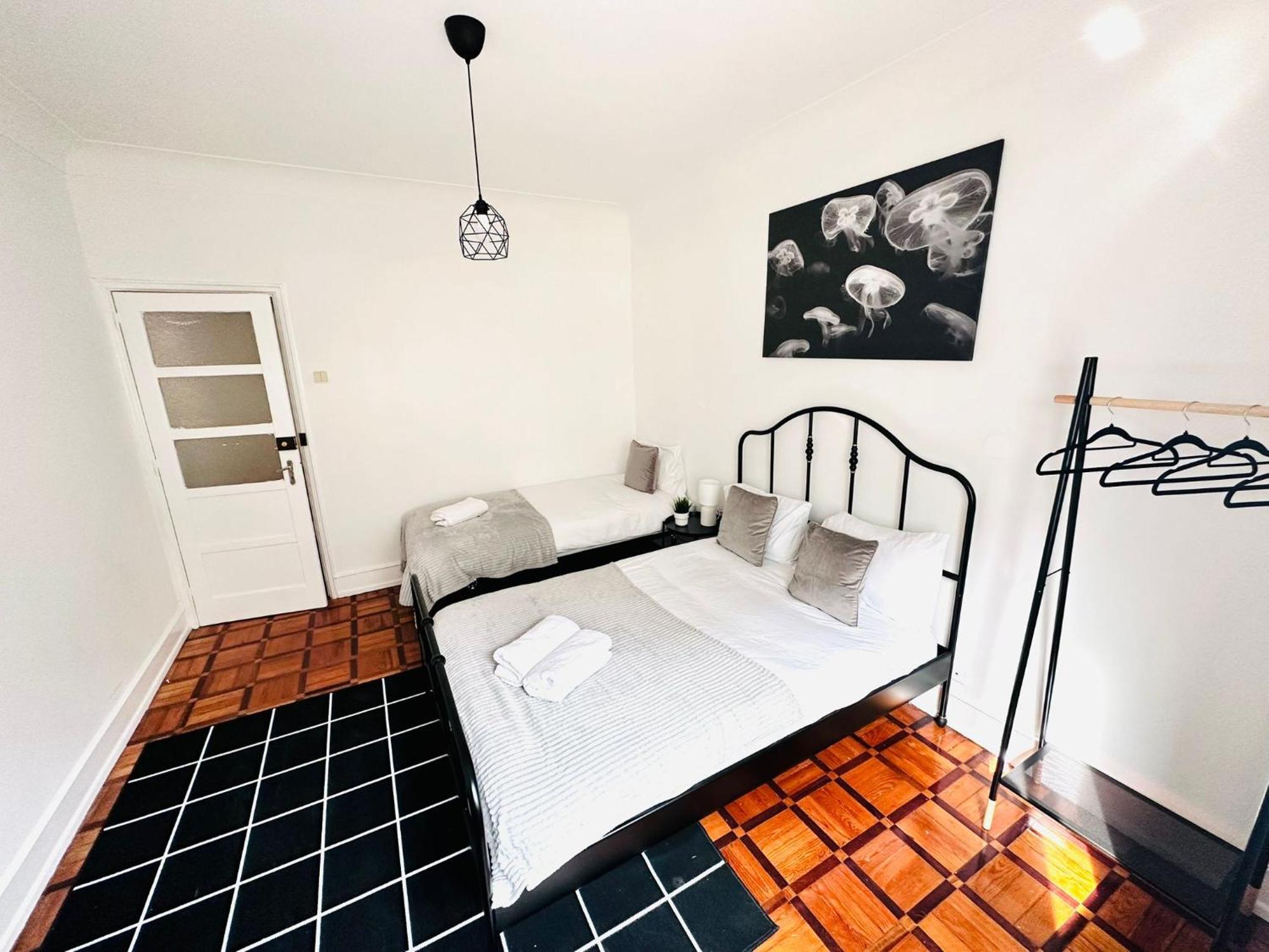 Rooms, Location For Tourists * Lisbon