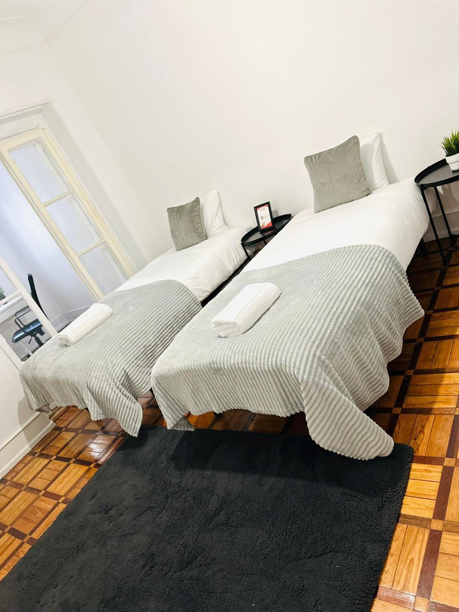 Rooms, Location For Tourists