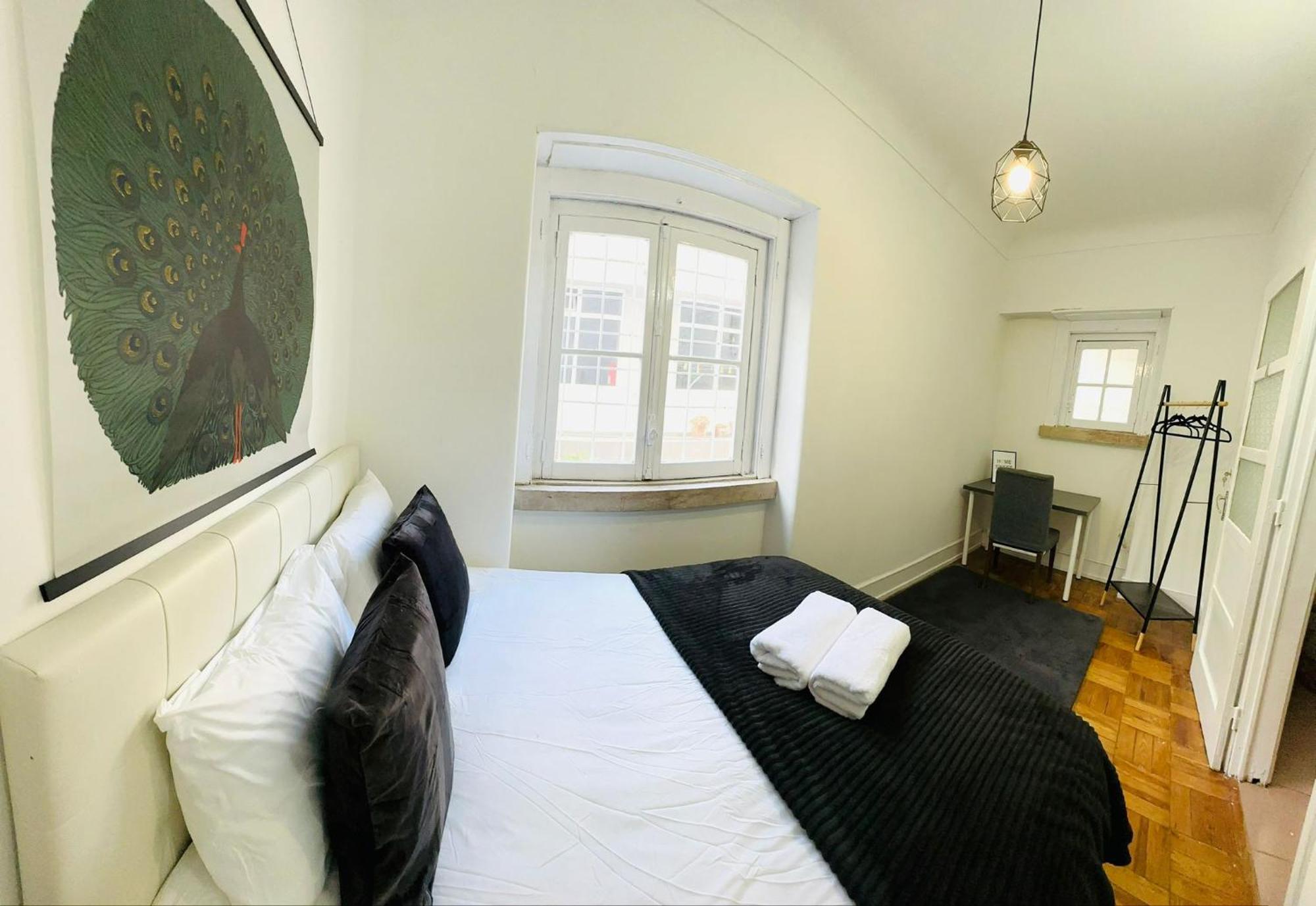 Rooms, Location For Tourists